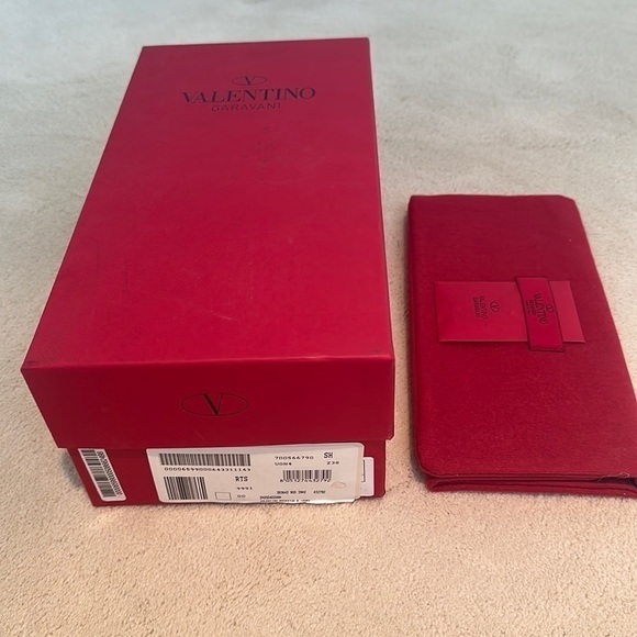 Valentino Rockstud Pointed Toe Ballerina Flats in Patent Ivory Powder - Picture 12 of 13